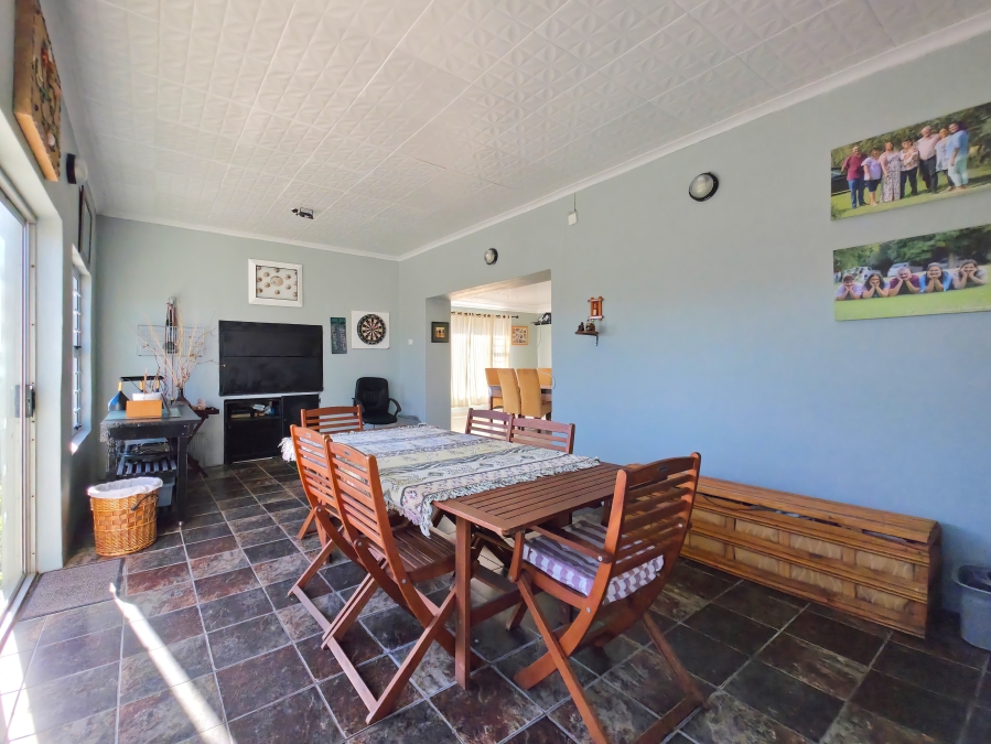 5 Bedroom Property for Sale in Hawston Western Cape